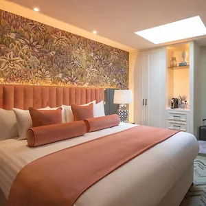 *** Hotell Hyde Irland