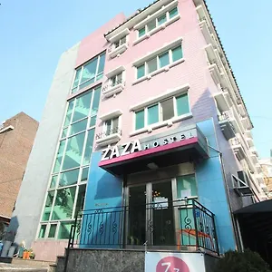 ** Konukevi Zaza Backpackers Güney Kore